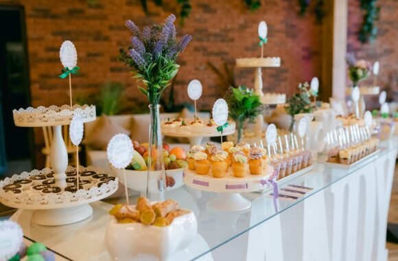 Bandeja de cupcakes para mesa dulce
